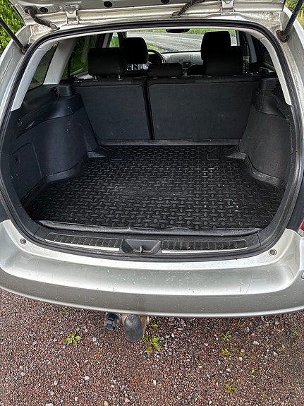 Toyota Avensis 5 of 5