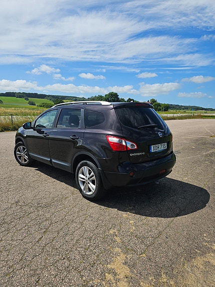 Nissan Qashqai+2 3 of 5