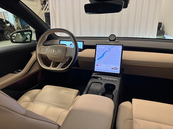 NIO ET5 16 of 23