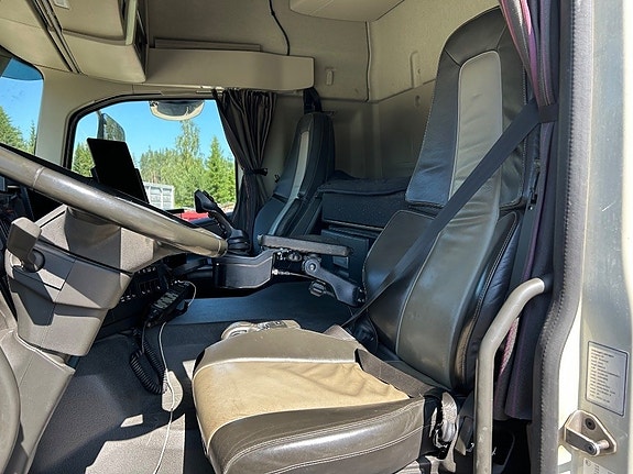 Volvo FMX 540 19 of 24