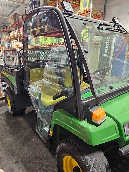 John Deere TE 4x2 Electric 2 of 5