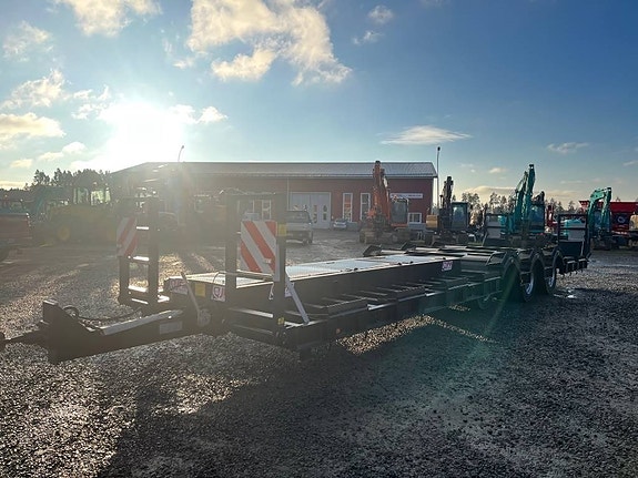 JPM Skogsmaskintrailer 30T 5 of 7