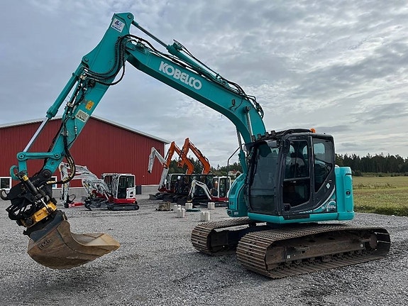 Kobelco SK 140 SRLC-5 2 of 7