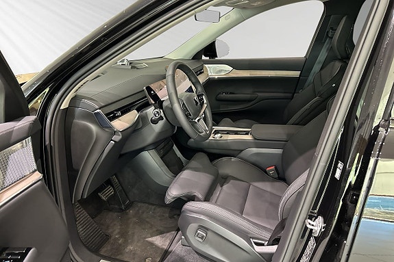 Volvo EX90 5 of 5