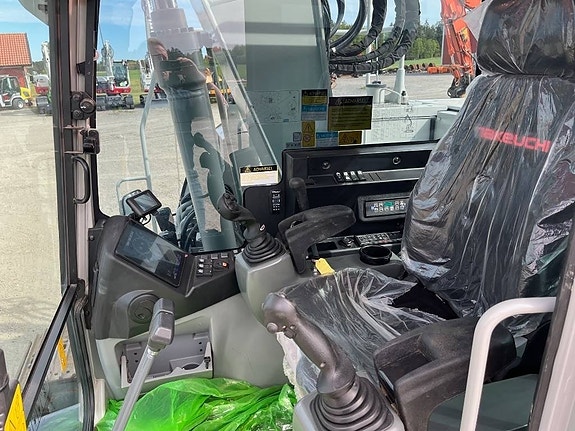 Takeuchi TB 2150 R 6 of 6