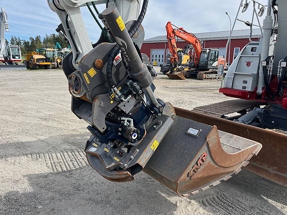 Takeuchi TB 2150 R 5 of 6
