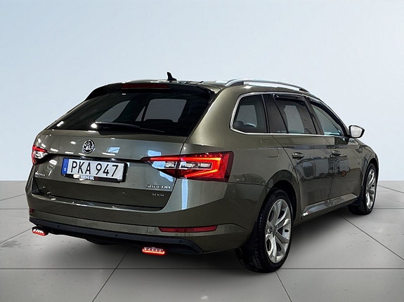 Skoda Superb 5 of 5