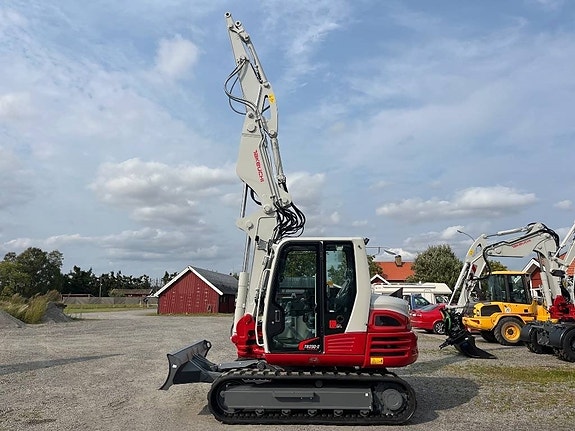 Takeuchi TB 290 2 of 6