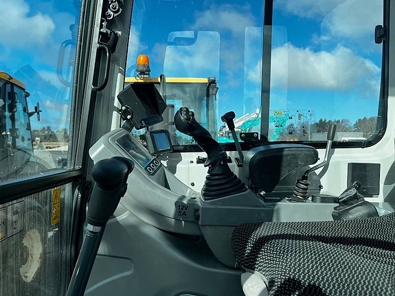 Takeuchi TB 216 A 9 of 10