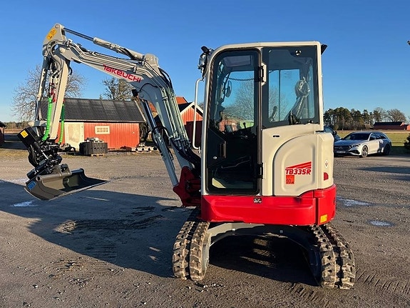 Takeuchi TB 335 R 7 of 14