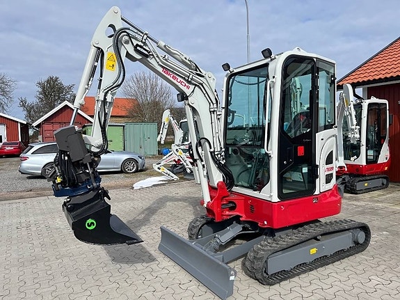 Takeuchi TB325R 2 of 5