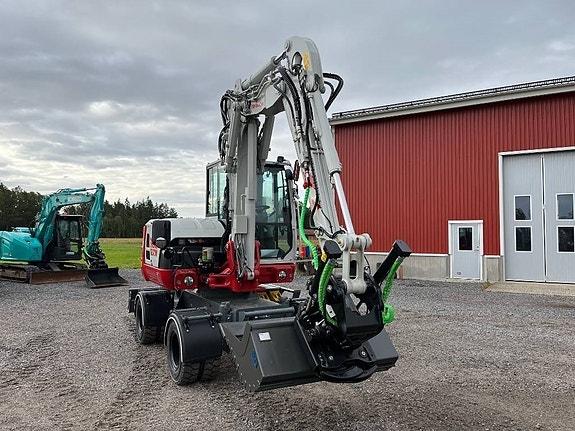 Takeuchi TB 370 W 3 of 5