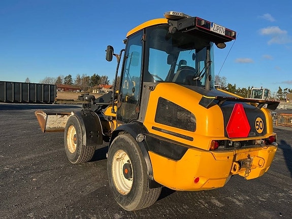 JCB 409 3 of 5