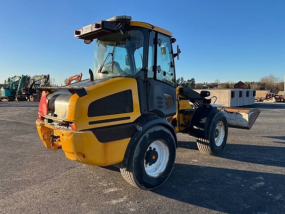 JCB 409 4 of 5