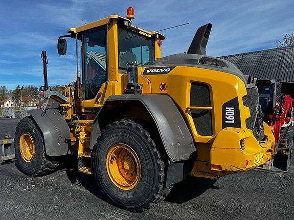 Volvo L 60 H 2 of 6