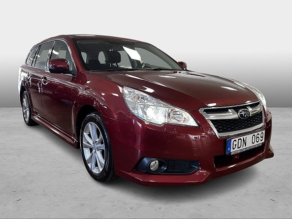 Subaru Legacy 5 of 5