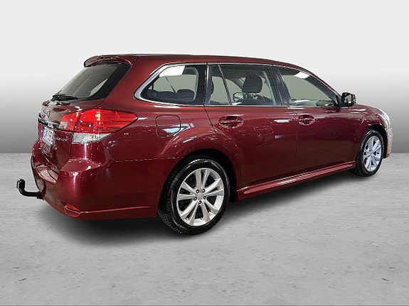 Subaru Legacy 4 of 5