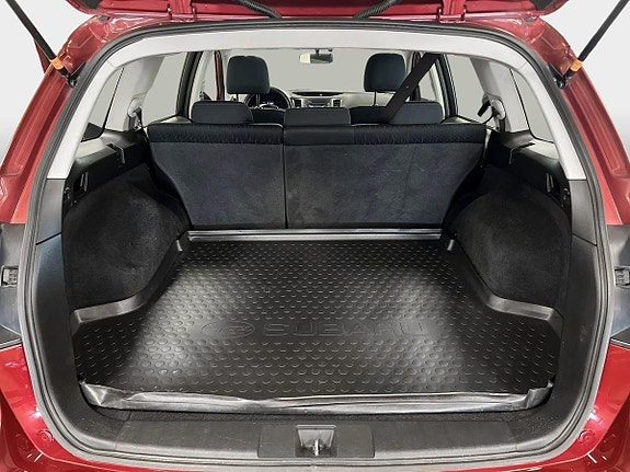 Subaru Legacy 9 of 15