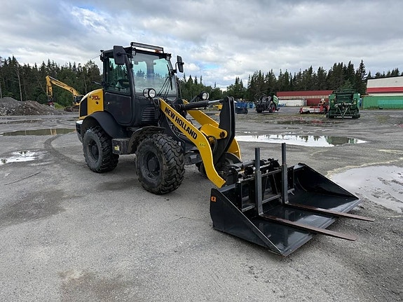 New Holland W 70 2 of 5