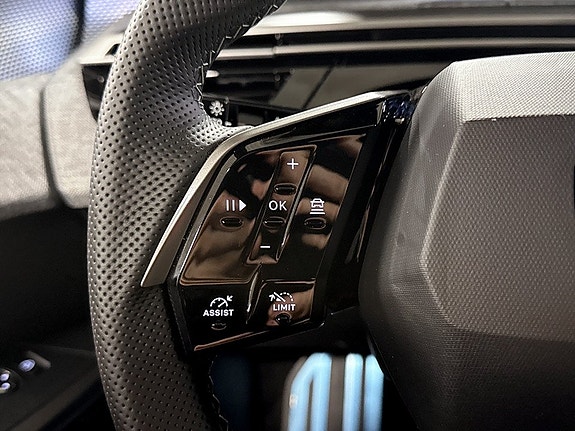 Peugeot 5008 9 of 20