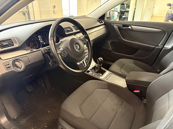Volkswagen Passat 5 of 5