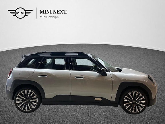MINI Aceman E 2 of 15