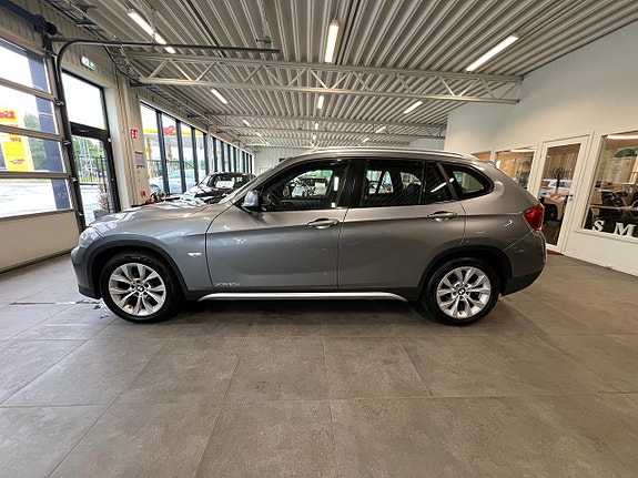 BMW X1 3 of 5