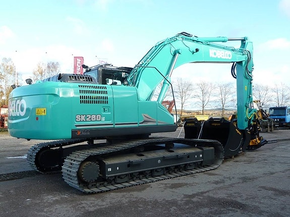 Kobelco SK260LC-11 10 of 12