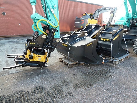 Kobelco SK260LC-11 5 of 5