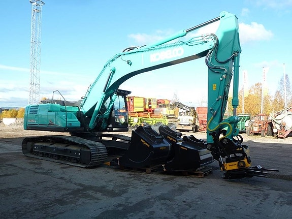 Kobelco SK260LC-11 4 of 5