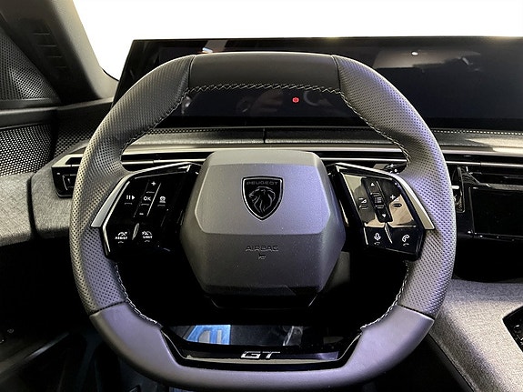 Peugeot 5008 8 of 16