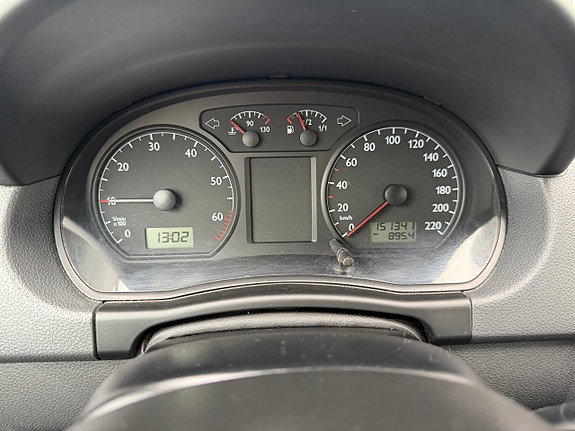 Volkswagen Polo 12 of 16