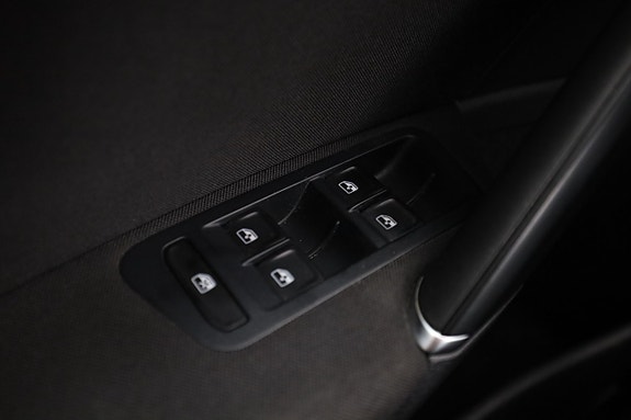 Volkswagen Golf I 24 of 30