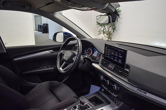 Audi Q5 9 of 25