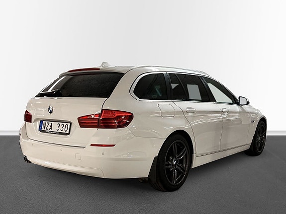 BMW 520d 4 of 5