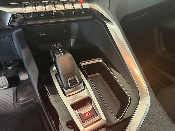 Peugeot 5008 8 of 12