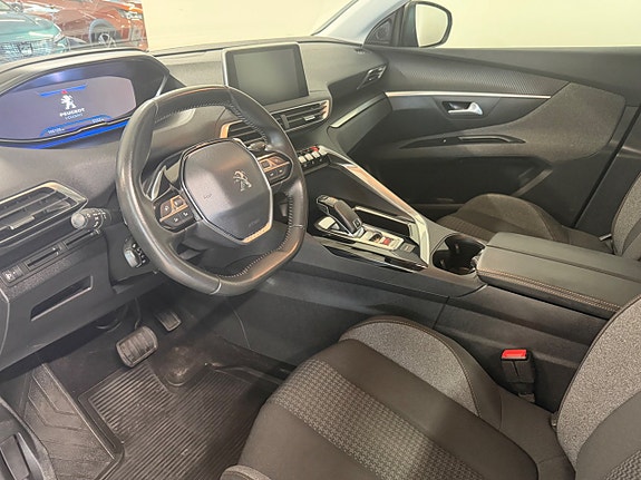 Peugeot 5008 4 of 5