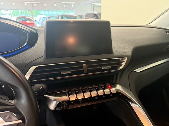 Peugeot 5008 7 of 12