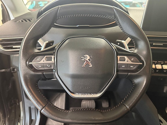 Peugeot 5008 9 of 12