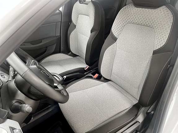 Mitsubishi Colt 5 of 5