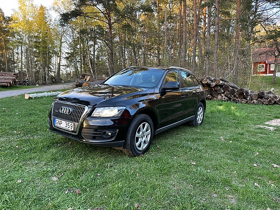 Audi Q5 2 of 5