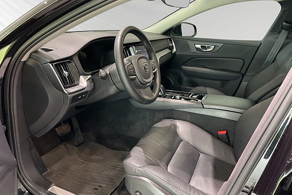 Volvo V60 11 of 23