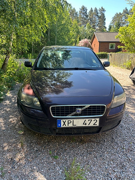 Volvo S40 4 of 5