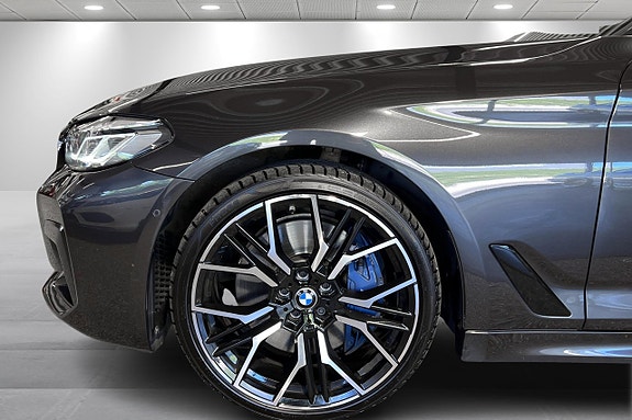 BMW 530d 4 of 5