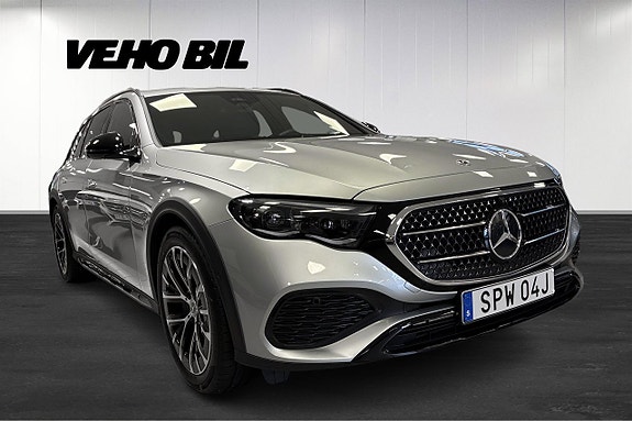 Mercedes-Benz E300 2 of 12