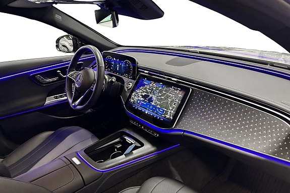 Mercedes-Benz E300 10 of 12