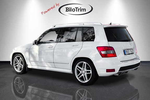 Mercedes-Benz GLK220 4 of 5