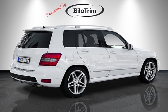 Mercedes-Benz GLK220 3 of 5