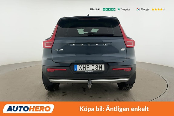 Volvo XC40 4 of 5