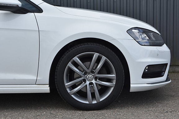 Volkswagen Golf VII 4 of 22